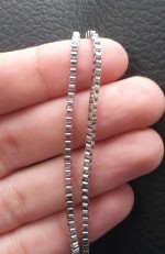 Dětský řetízek čtvercový, tl. 2 mm, délka 40 cm