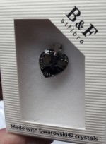 Stříbrný přívěsek srdce z dílny Crystals from Swarovski®,  Silver Night