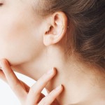 Cartilage piercing do ucha trojúhelník (černá)