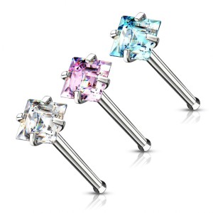 Piercing do nosu čtvereček