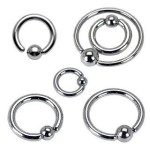 Piercing - kruh s kuličkou - rozevíratelný (1,2 x 10 mm, kulička 3 mm)