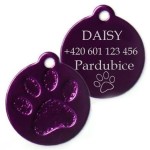 Hliníková psí známka tlapka velká (fialová)