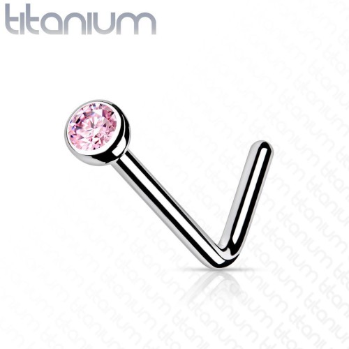 Zahnutý piercing do nosu - titan (růžová)