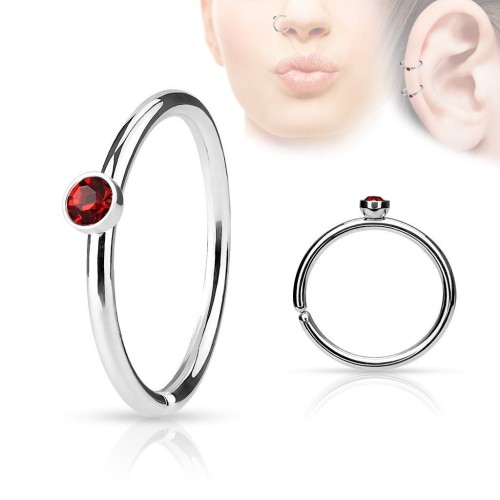 Piercing do nosu/ucha kruh s kamínkem (červená)