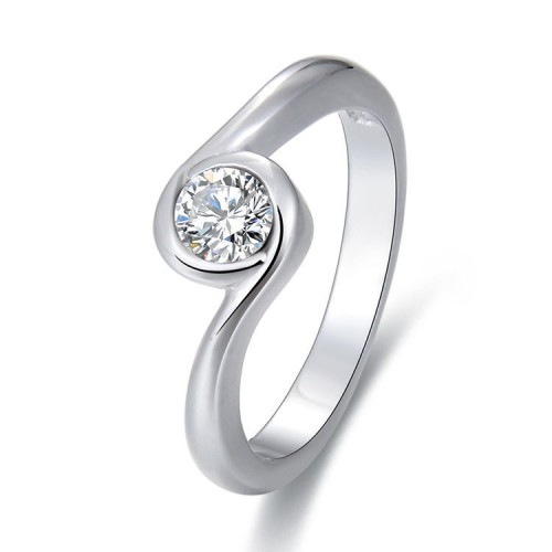 Stříbrný prsten s kulatým zirkonem (3,50 g, 58)