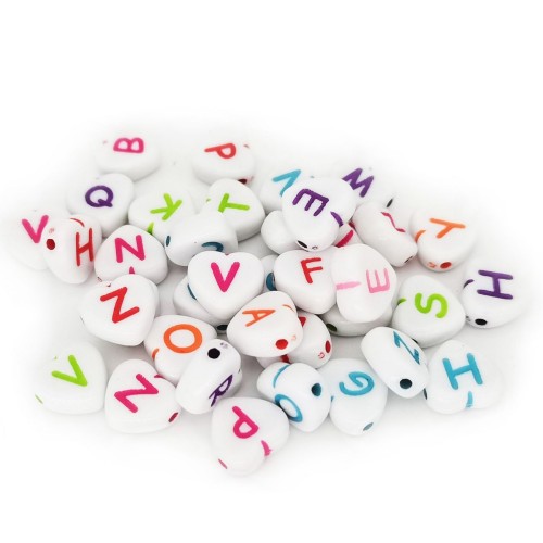 Plastový korálek srdíčko - písmeno O