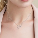 Stříbrný náhrdelník propojená srdce [1]