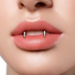 Piercing do retní uzdičky