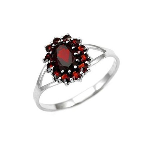 Stříbrný prsten s granátem