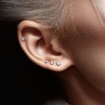 Labreta PUSH IN zirkon (2 mm, 1,2 x 8 mm)
