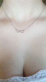 Stříbrný náhrdelník se zirkonem a nekonečnem