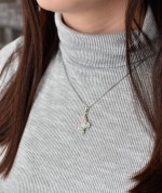 Stříbrný přívěsek s krystaly Swarovski mix barev motýl 34192.3 sakura
