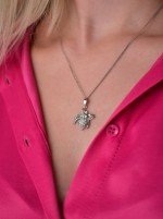 Stříbrný přívěsek s krystaly Swarovski bílý pavouk 34220.1