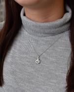 Sada šperků s krystaly Swarovski náušnice,řetízek a přívěsek bílá kytička 39173.1