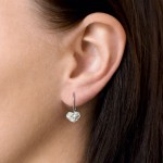 Stříbrné náušnice visací s krystaly Swarovski bílé srdce 31125.9