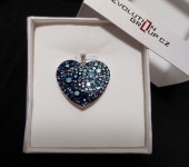 Stříbrný přívěsek s krystaly Swarovski modré srdce 34243.3 blue style