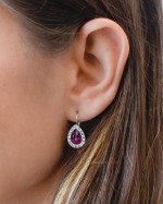 Stříbrné náušnice visací s krystaly Swarovski fialová slza 31242.3
