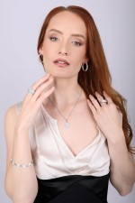 Stříbrné náušnice kruhy s krystaly Swarovski bílý kruh 31122.1