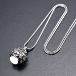 Náhrdelník - pamětní přívěsek, pietní přívěsek, přívěsek na popel s motýlky