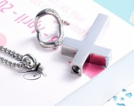 Náhrdelník - pamětní přívěsek, pietní přívěsek, přívěsek na popel kříž