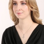Stříbrný náhrdelník baletka se shell perlami 12138.1