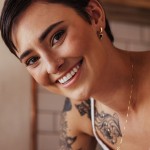 Zlacené ocelové náušnice kroužky s trojúhelníky