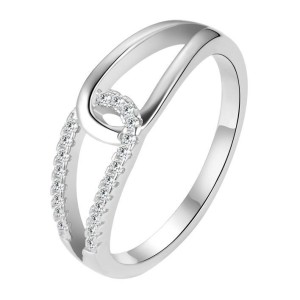 Stříbrný prsten se zirkony