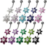 Stříbrný piercing do pupíku - kytičky (čirá)