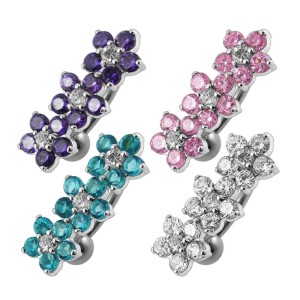 Stříbrný piercing do pupíku se štítem - kytičky