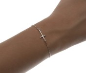 Stříbrný náramek - křížek