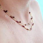 Pozlacený náhrdelník s granáty 12183.3