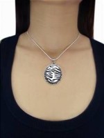 Přívěsek chirurgická ocel zebrovaná