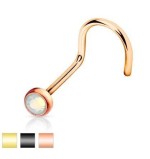 Zlacený zahnutý piercing do nosu - opalit