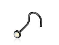 Zlacený zahnutý piercing do nosu - opalit