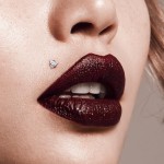 Piercing do brady - labreta TITAN trojúhelník, 1,2 x 6 mm