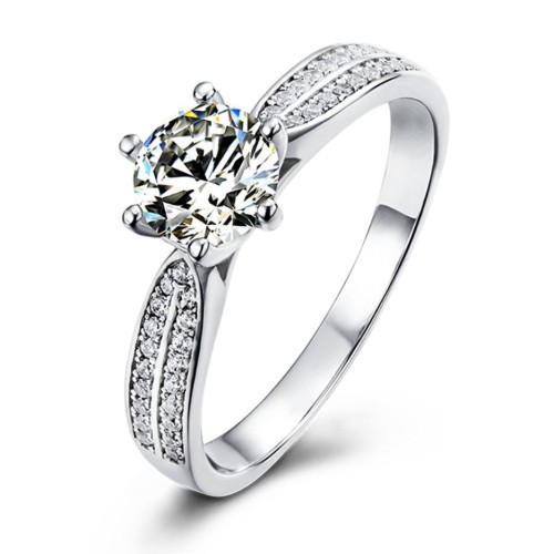 Stříbrný zásnubní prsten s MOISSANITY