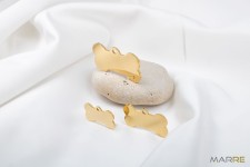 Ocelová psí známka ve tvaru kosti zlatá M